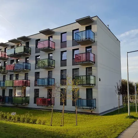 Pokoje 10 Min Pkp Apartamento *